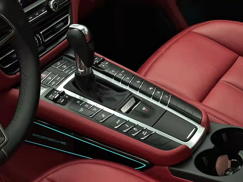 Porsche Macan 2021 Macan 2.0T