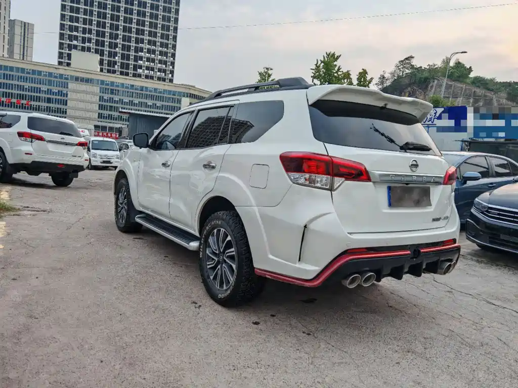 Nissan Terra — миниатюра 7