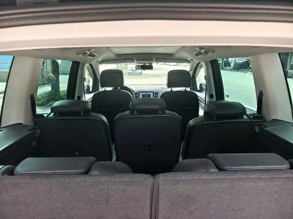 Volkswagen Sharan — миниатюра 12