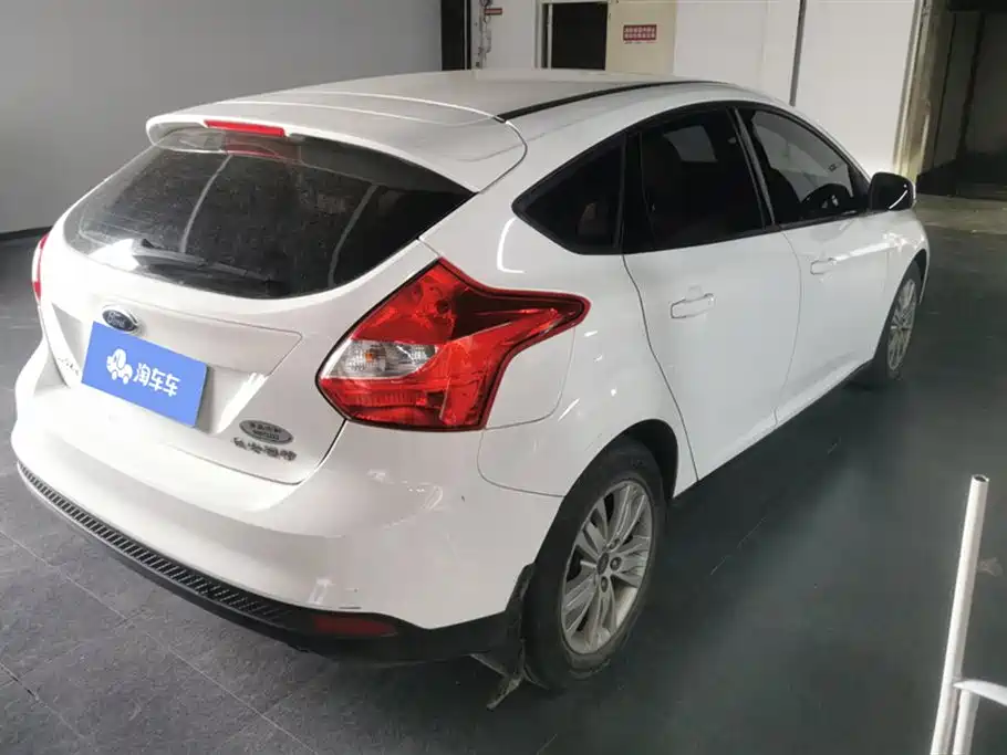 Ford Focus 2012 1.6L AT Comfort