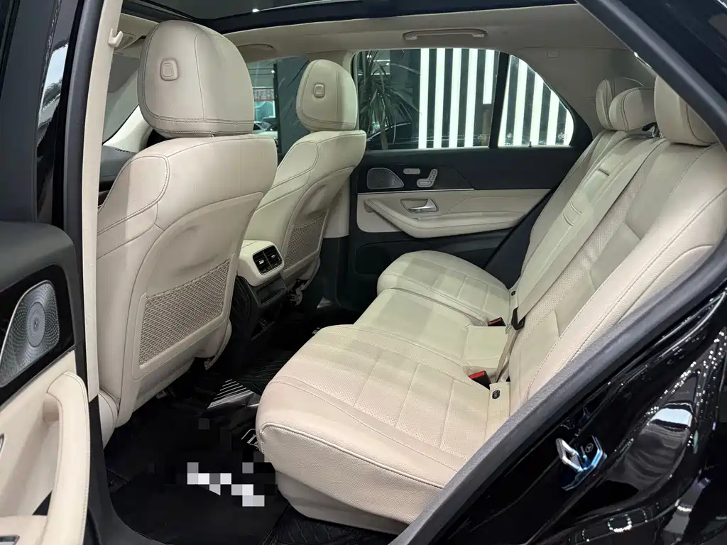 Mercedes-Benz GLE (Import) — миниатюра 6