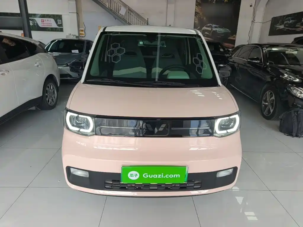 Wuling MINIEV — миниатюра 3