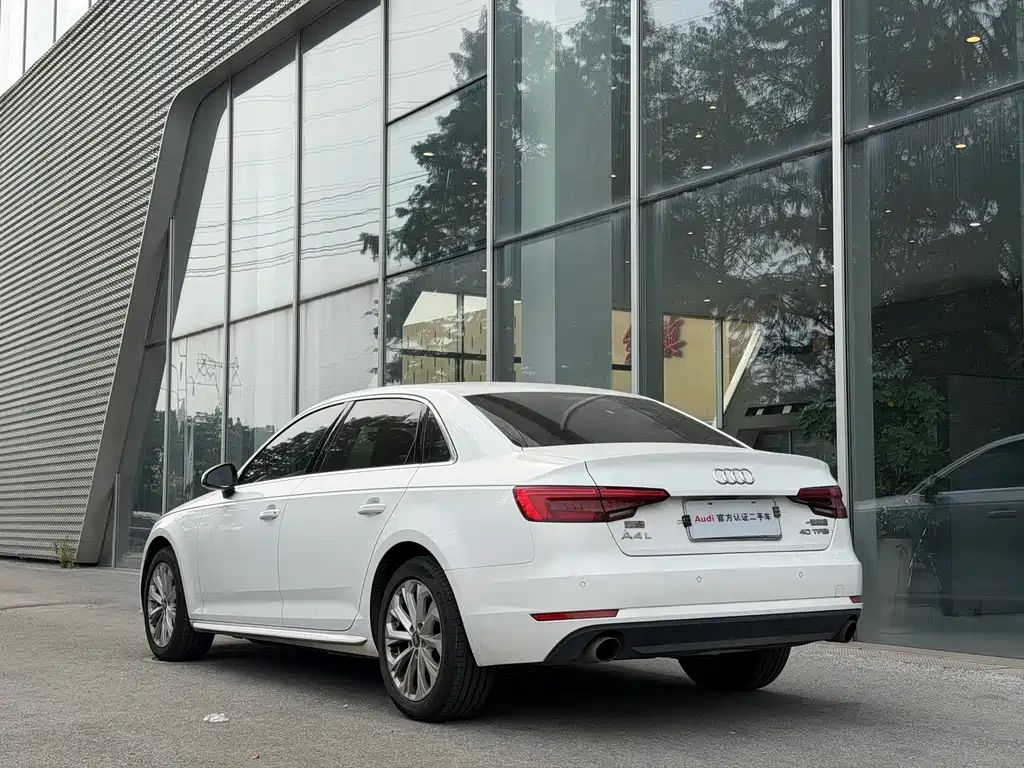 Audi A4L — миниатюра 5