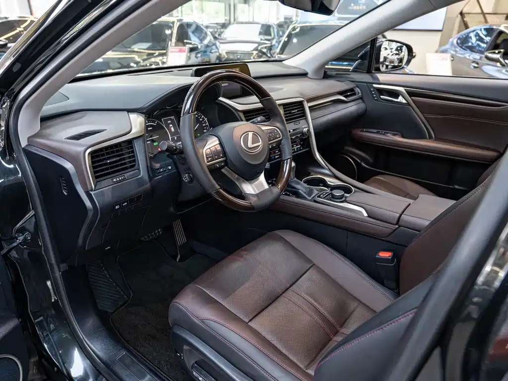Lexus RX — миниатюра 9