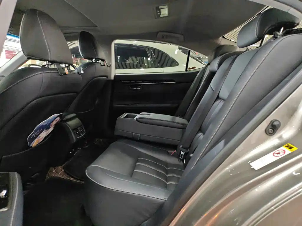 Lexus ES — миниатюра 15