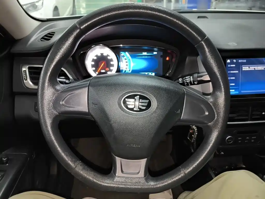 Bestune B30EV — миниатюра 11