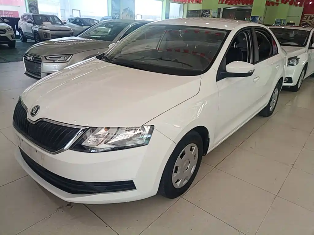 Skoda Rapid — миниатюра 2