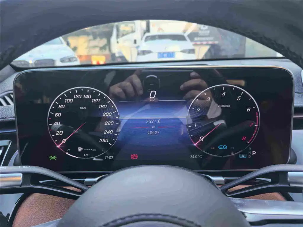 Mercedes-Benz S-Class — миниатюра 8
