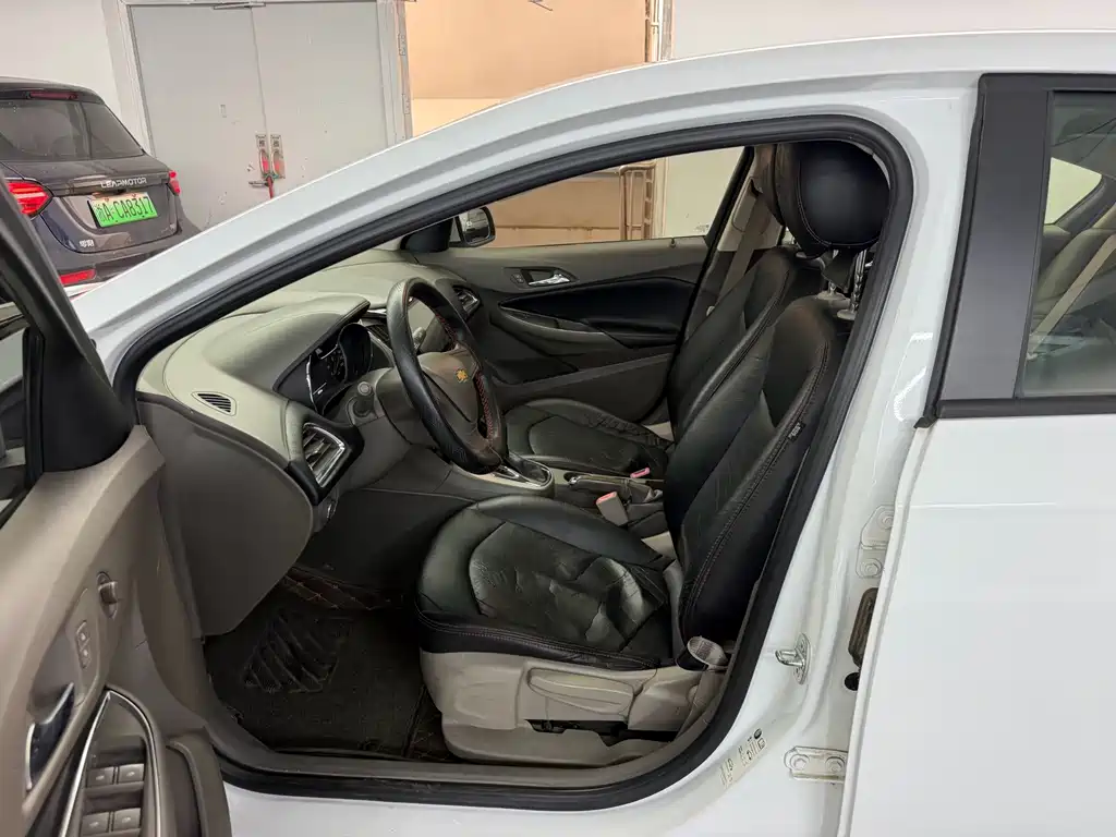 Chevrolet Cruze — миниатюра 5