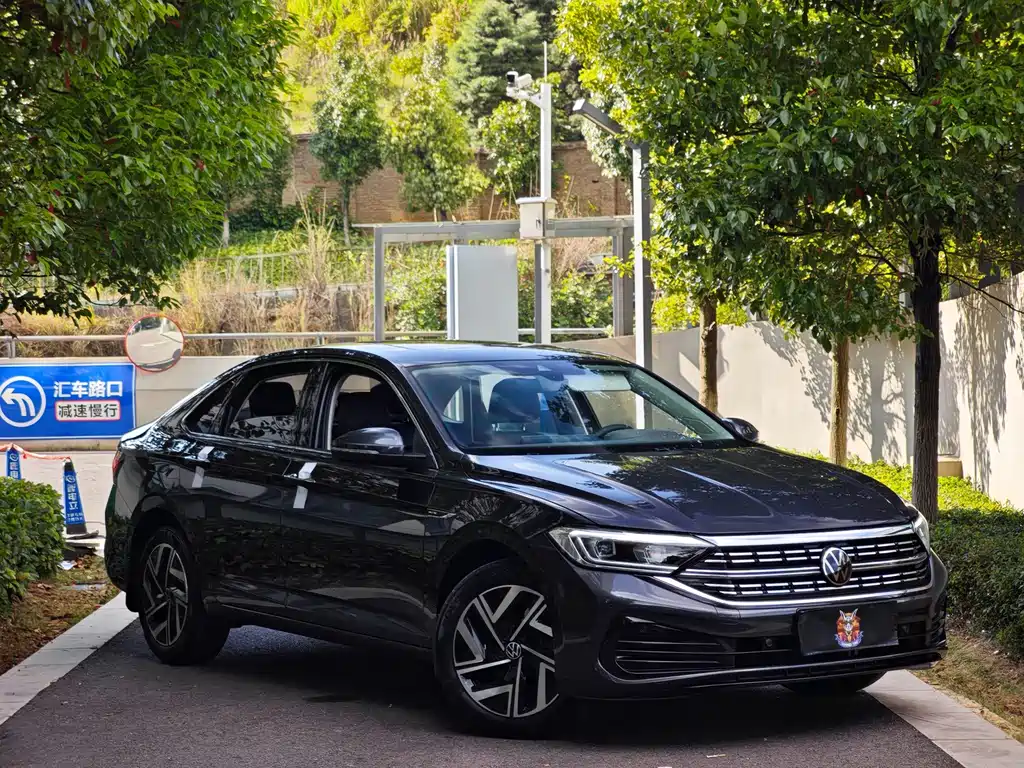 Volkswagen Sagitar — миниатюра 3
