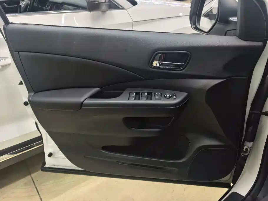 Honda CR-V — миниатюра 7