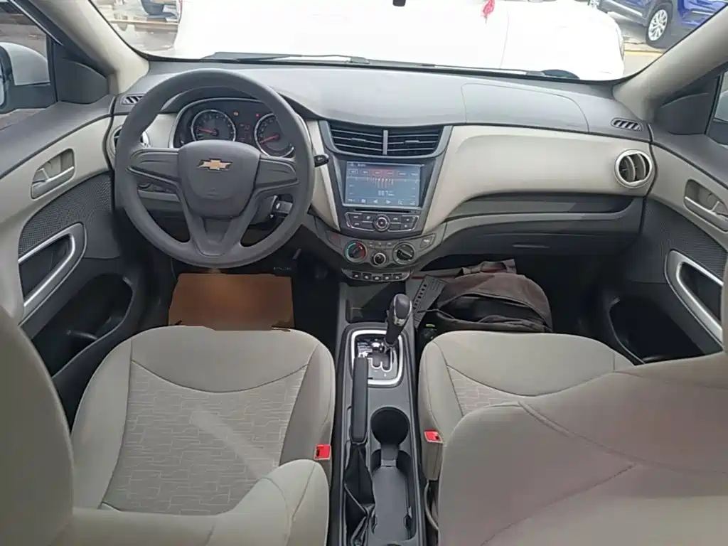 Chevrolet Sail — миниатюра 10