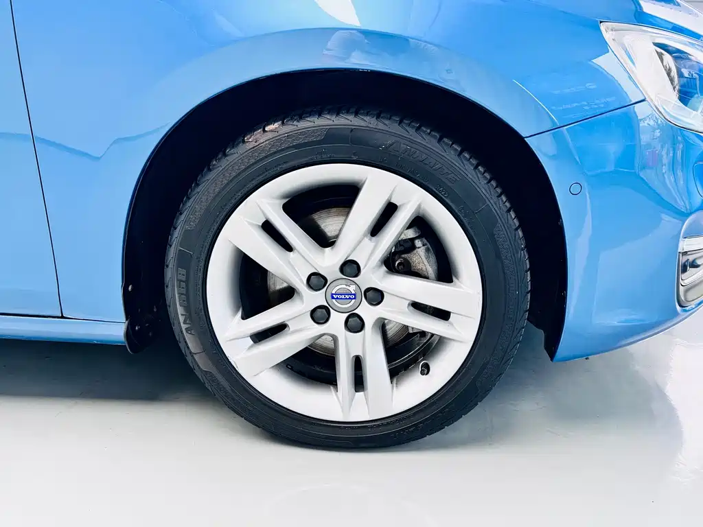 Volvo V60 — миниатюра 4