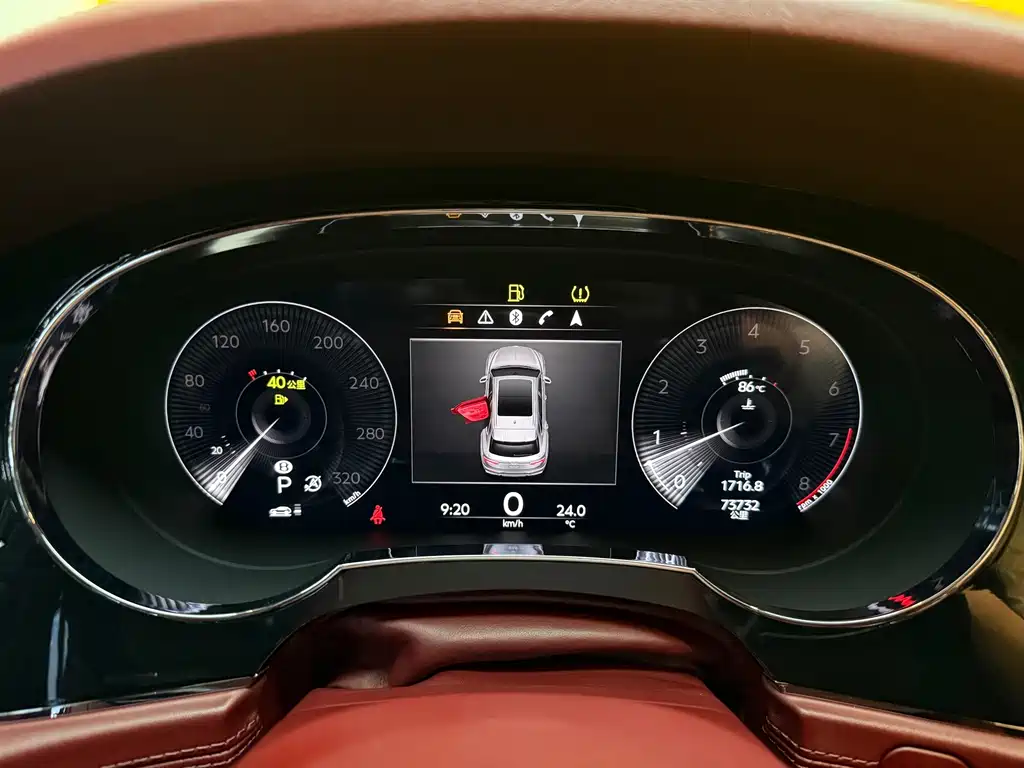 Bentley Bentayga — миниатюра 16