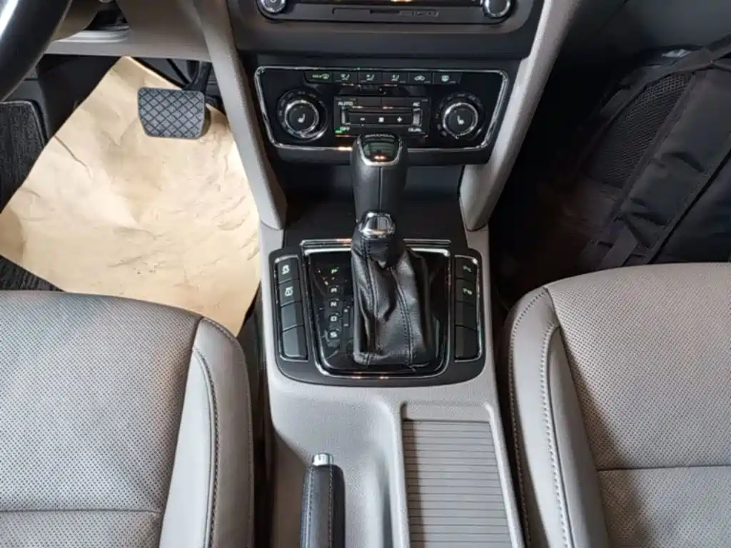 Skoda Superb — миниатюра 14