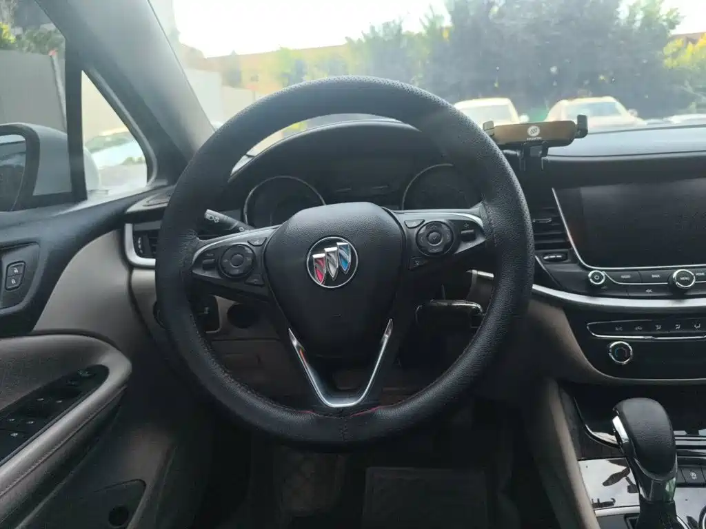 Buick Verano — миниатюра 11