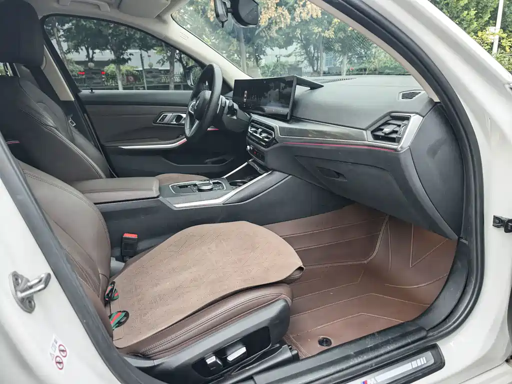 BMW 3 Series — миниатюра 18