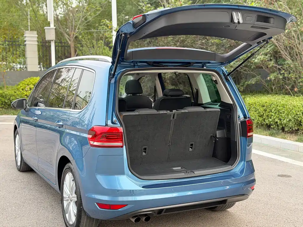Volkswagen Touran — миниатюра 12