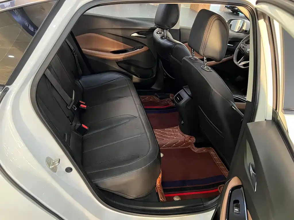 Buick Verano — миниатюра 8