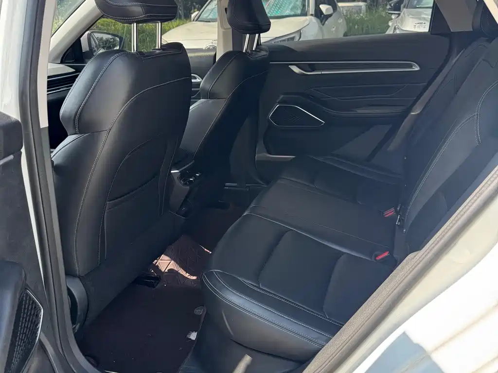 Geely Emgrand — миниатюра 6