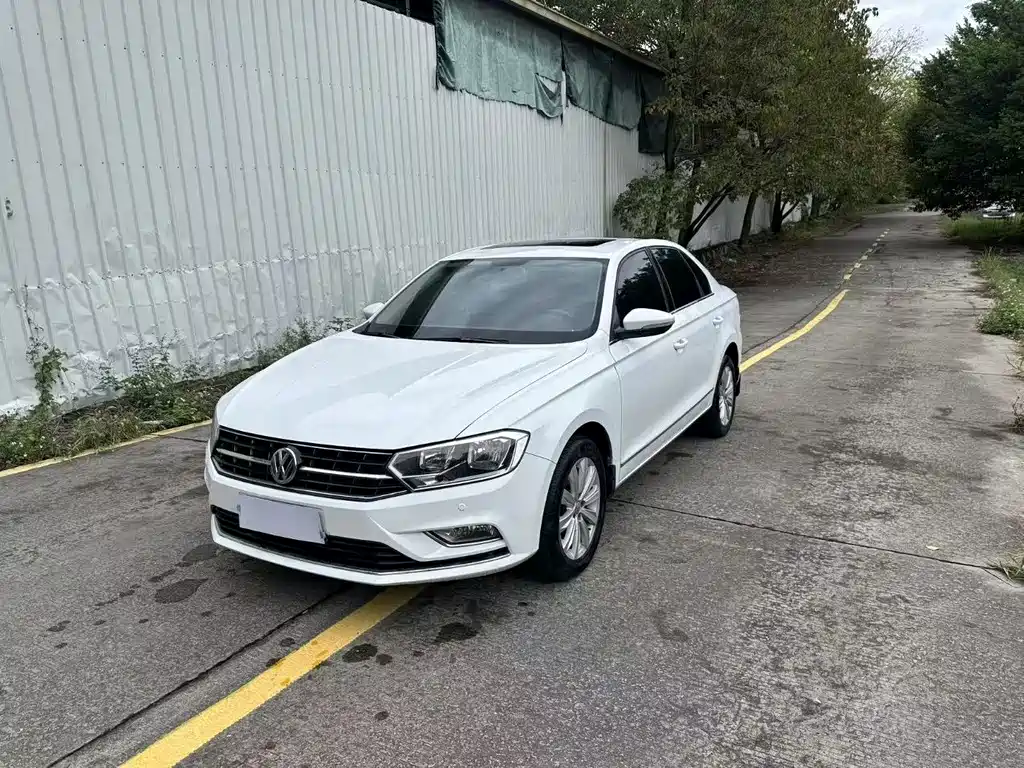 Volkswagen Bora 2016 1.6L Auto Comfort Type