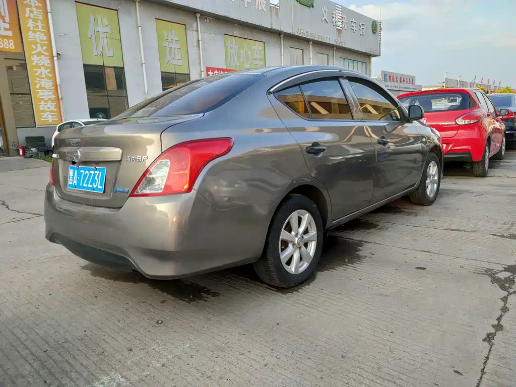 Nissan Sunny — миниатюра 15