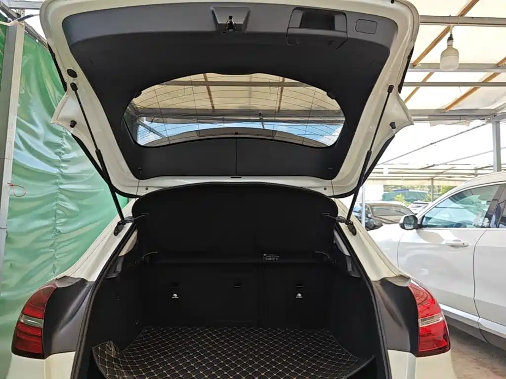Mercedes-Benz GLA — миниатюра 19