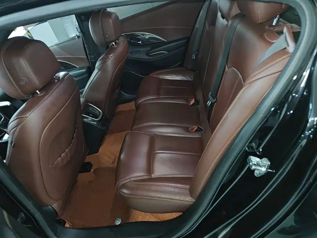 Buick LaCrosse — миниатюра 17