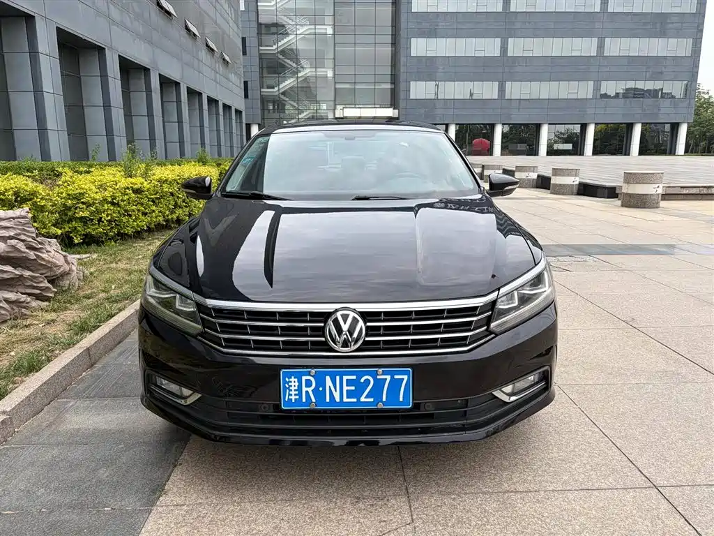 Volkswagen Passat 2017 330TSI DSG