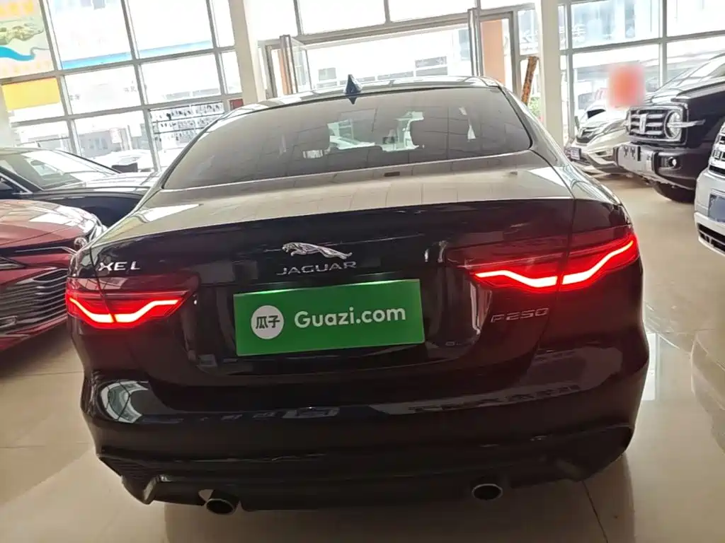 Jaguar XEL — миниатюра 6