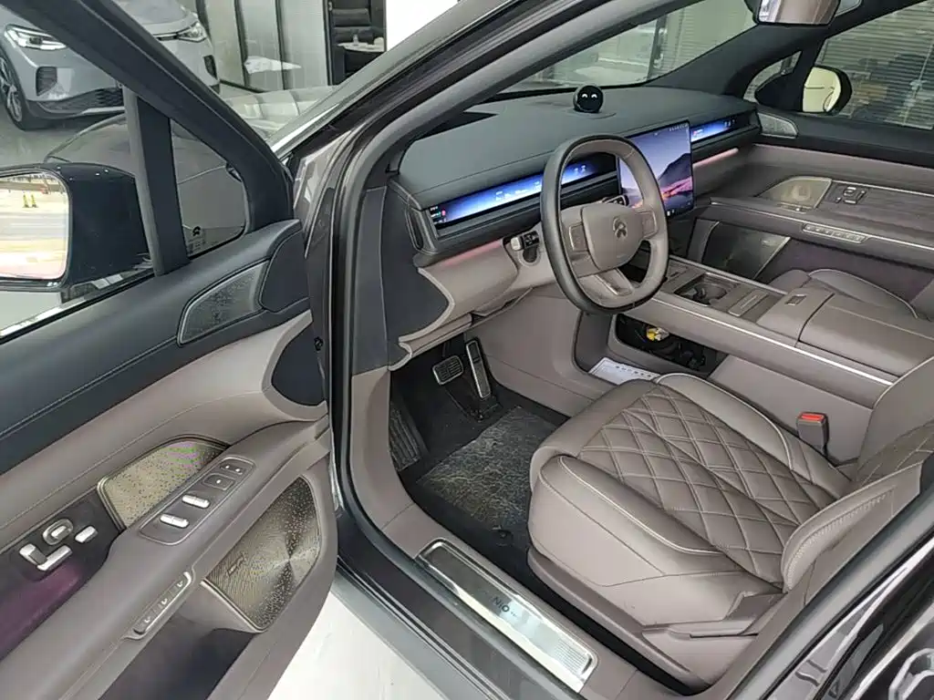 NIO ES8 — миниатюра 16