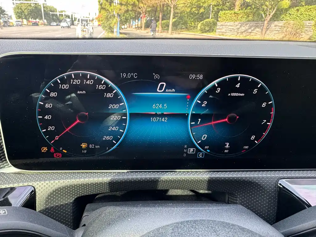 Mercedes-Benz A-Class — миниатюра 14