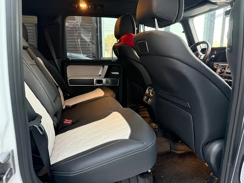 Mercedes-Benz G-Class — миниатюра 7