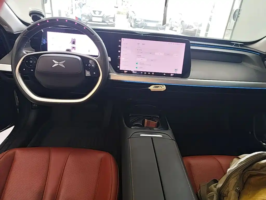 XPeng P7 — миниатюра 10