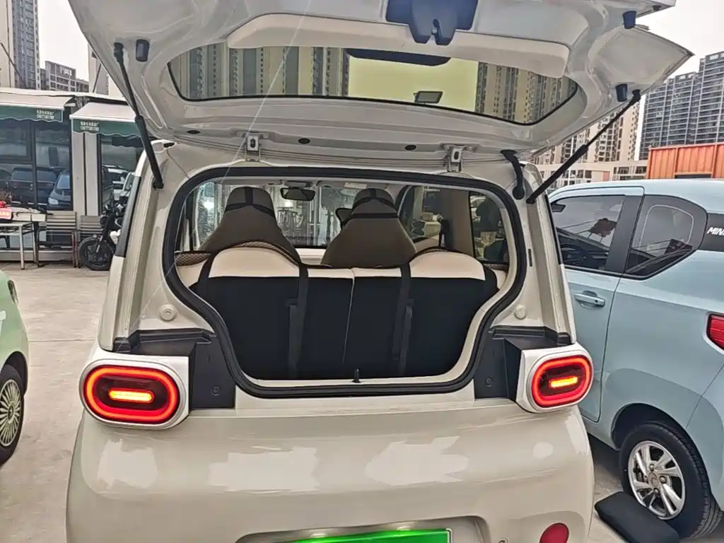 Wuling MINIEV — миниатюра 19