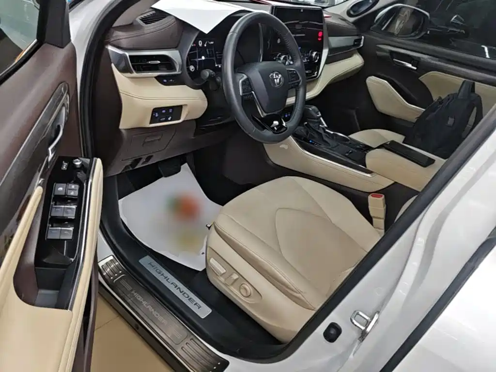 Toyota Highlander — миниатюра 16