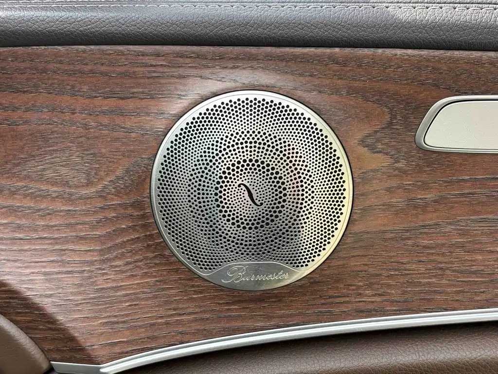 Mercedes-Benz E-Class — миниатюра 15