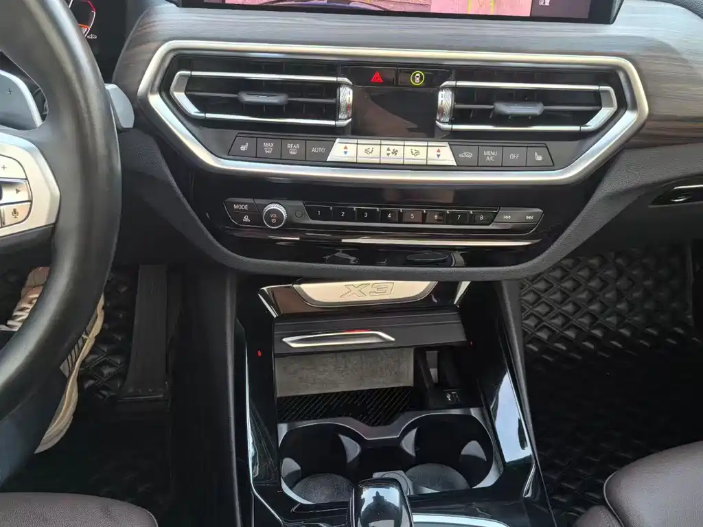 BMW X3 — миниатюра 9
