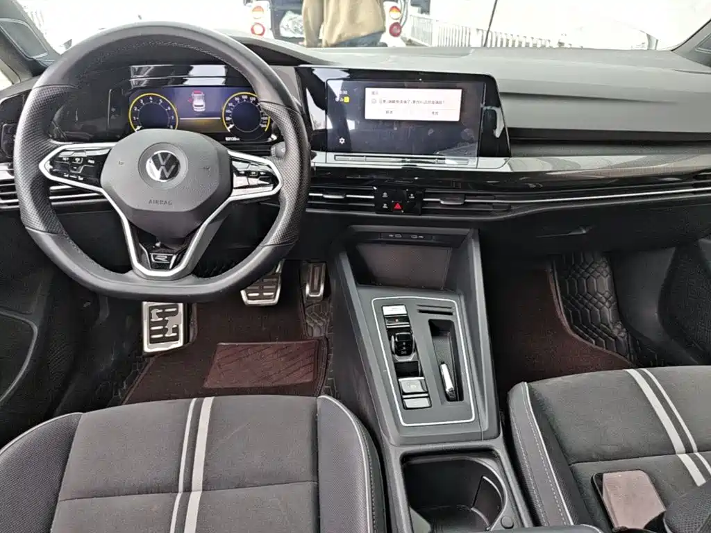 Volkswagen Golf — миниатюра 10