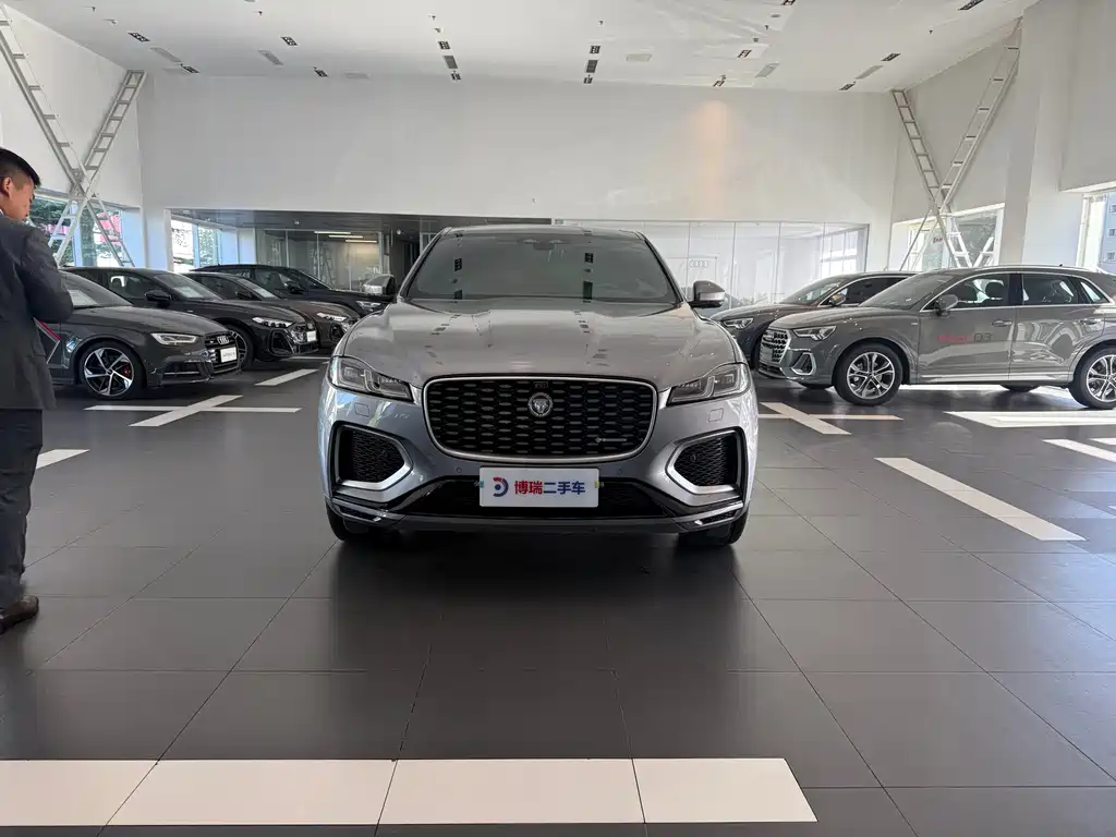 Jaguar F-PACE — миниатюра 2
