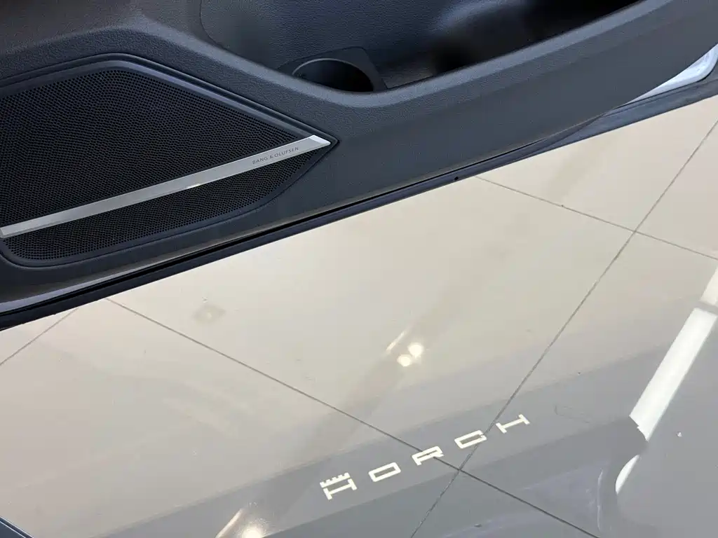 Audi A8 — миниатюра 14