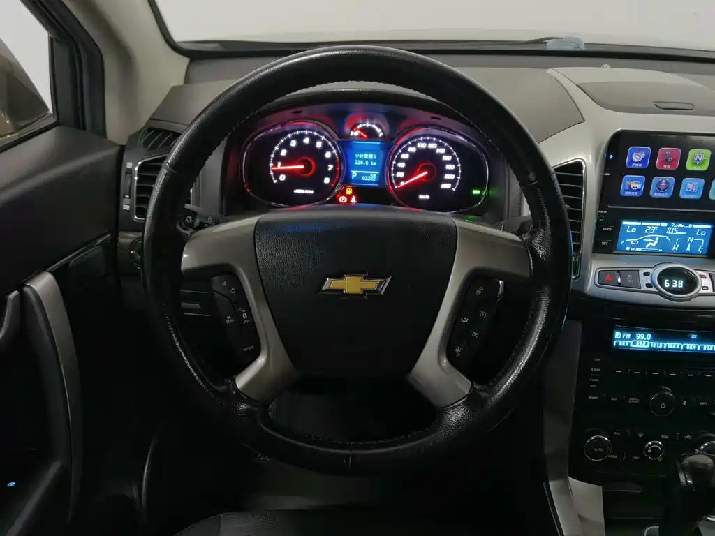 Chevrolet Captiva — миниатюра 11