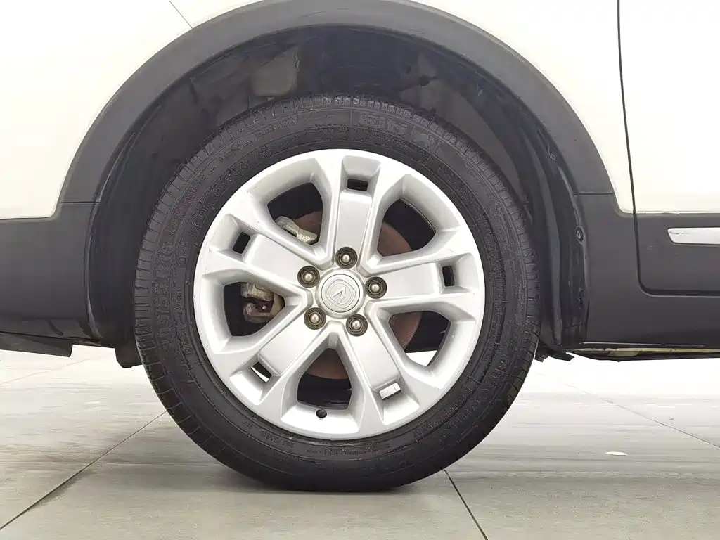 Changan CS15 — миниатюра 17