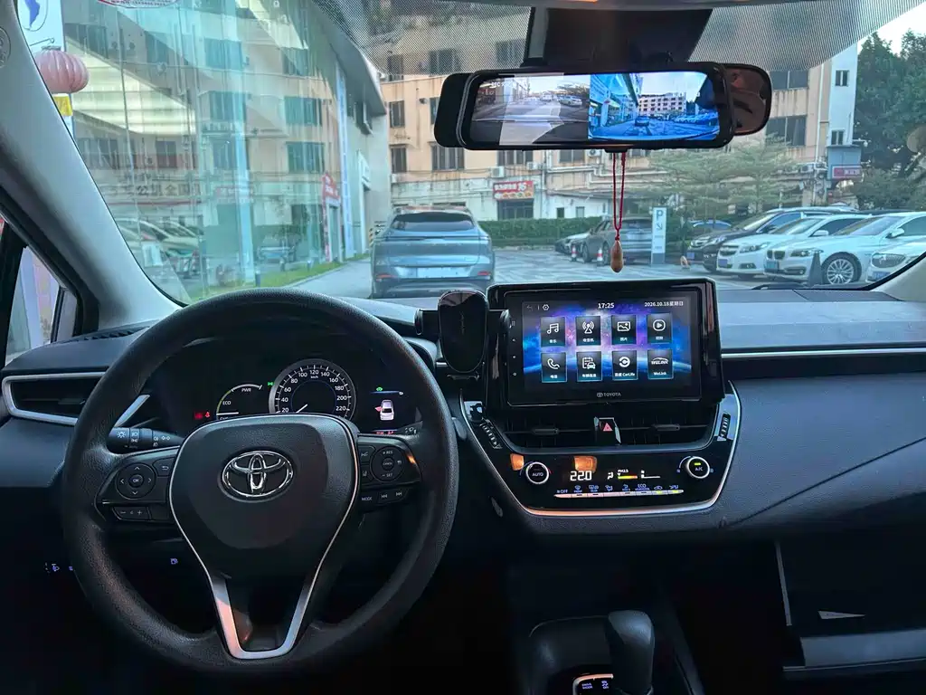 Toyota Corolla — миниатюра 8