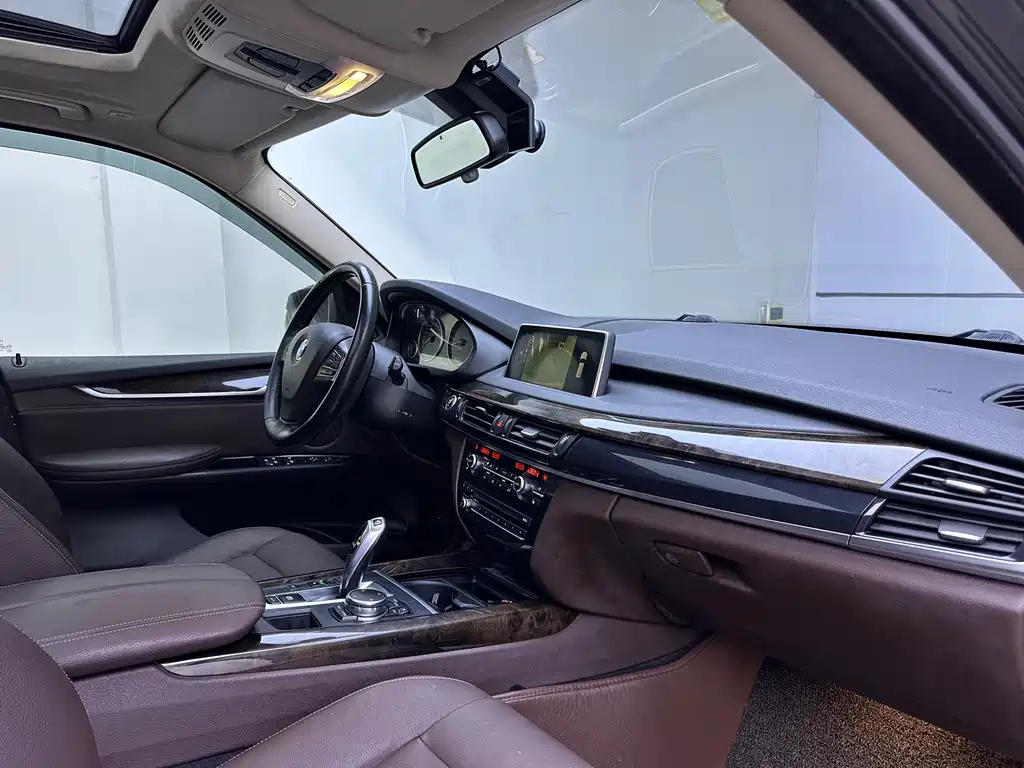 BMW X5 (Import) — миниатюра 11