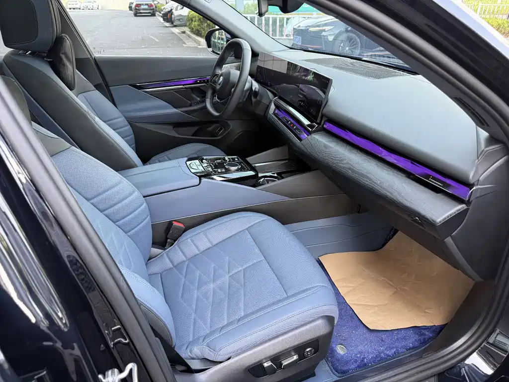 BMW i5 — миниатюра 14