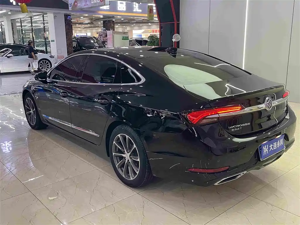 Buick LaCrosse — миниатюра 13