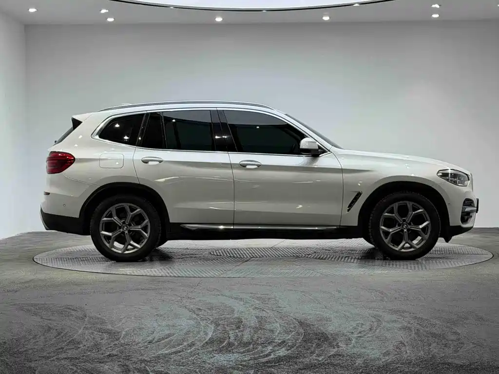 BMW X3 — миниатюра 4