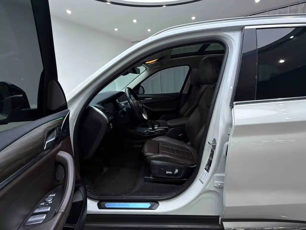 BMW X3 — миниатюра 12