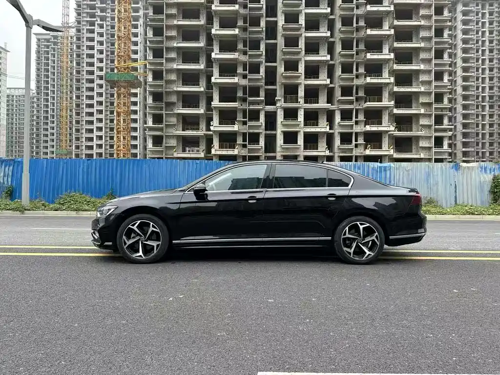 Volkswagen Magotan 2023 200 330TSI DSG Luxury